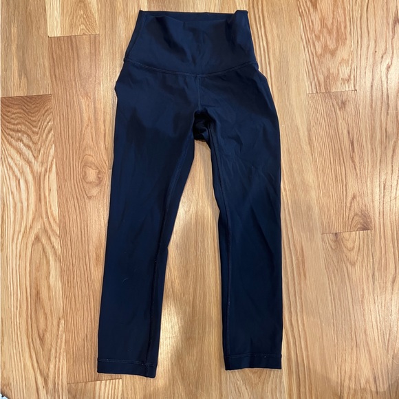 Lululemon Base Pace High-rise crop 23” EUC - Picture 4 of 4